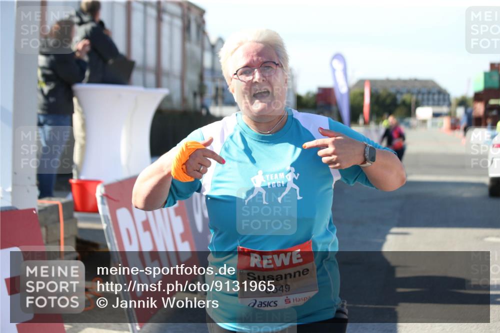 03.10.2025 - Köhlbrandbrückenlauf Jannik Wohlers http://msf.ph/oto/9131965 03.10.2025 13:54:07 Ziel 5603, 5819, 6529, 6549 meine-sportfotos.de
