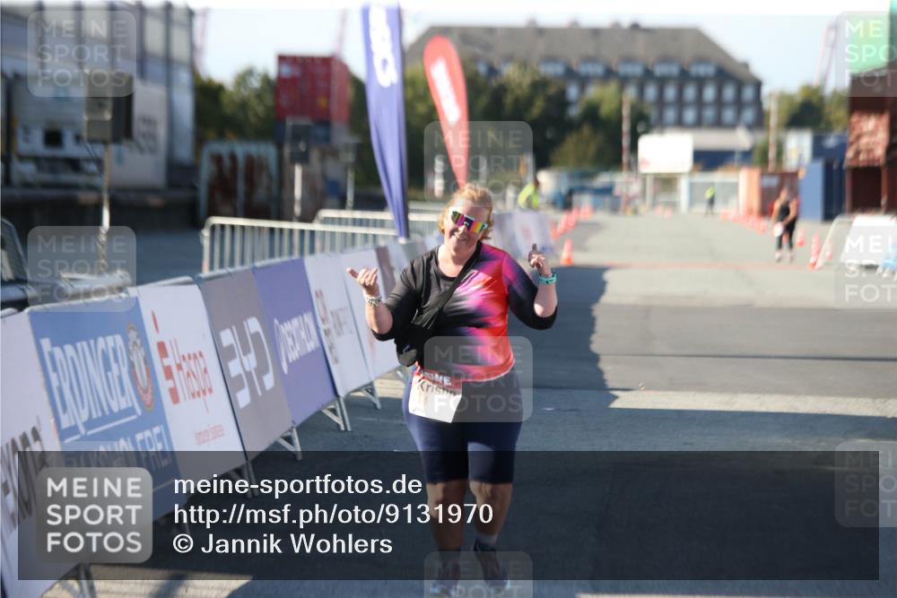 03.10.2025 - Köhlbrandbrückenlauf Jannik Wohlers http://msf.ph/oto/9131970 03.10.2025 13:54:12 Ziel 5471, 6549 meine-sportfotos.de