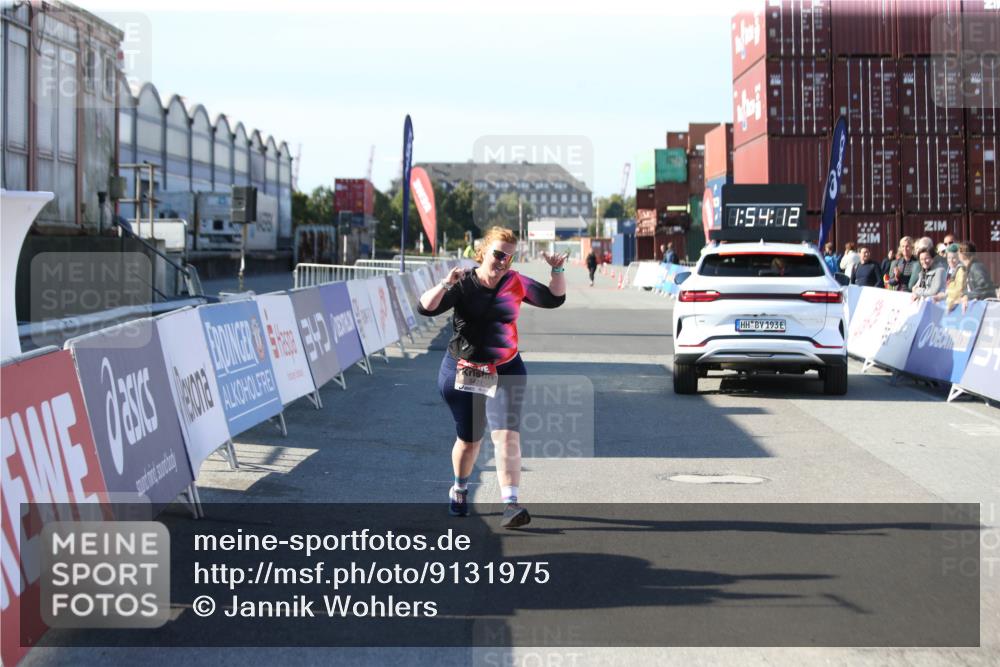 03.10.2025 - Köhlbrandbrückenlauf Jannik Wohlers http://msf.ph/oto/9131975 03.10.2025 13:54:13 Ziel 5471, 6549 meine-sportfotos.de