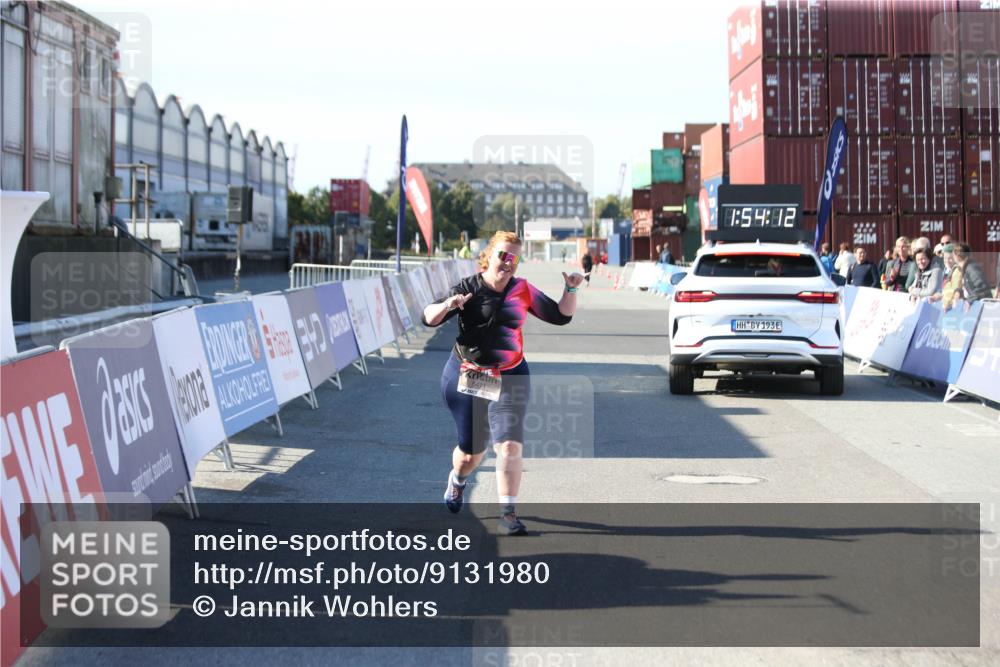 03.10.2025 - Köhlbrandbrückenlauf Jannik Wohlers http://msf.ph/oto/9131980 03.10.2025 13:54:13 Ziel 5471, 6549 meine-sportfotos.de