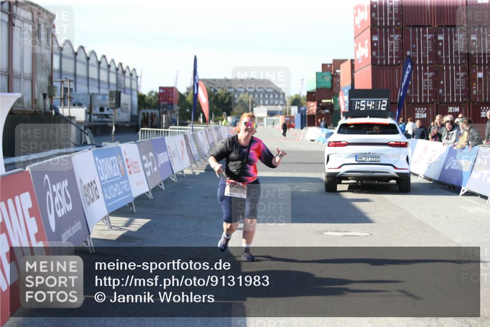 03.10.2025 - Köhlbrandbrückenlauf Jannik Wohlers http://msf.ph/oto/9131983 03.10.2025 13:54:13 Ziel 5471, 6549 meine-sportfotos.de