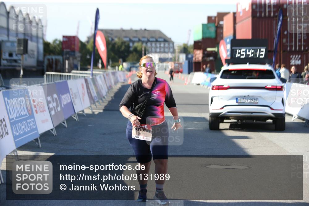 03.10.2025 - Köhlbrandbrückenlauf Jannik Wohlers http://msf.ph/oto/9131989 03.10.2025 13:54:14 Ziel 5471, 6549 meine-sportfotos.de