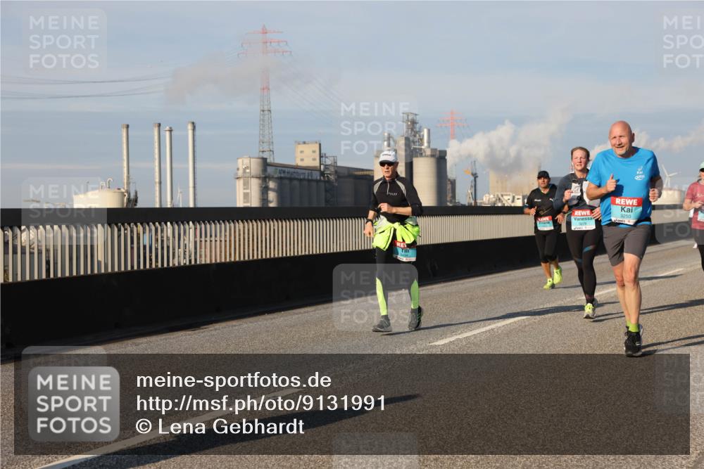 03.10.2025 - Köhlbrandbrückenlauf Lena Gebhardt http://msf.ph/oto/9131991 03.10.2025 09:50:16 Position 2 3250 meine-sportfotos.de