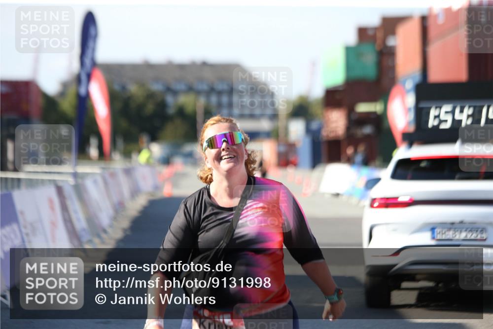 03.10.2025 - Köhlbrandbrückenlauf Jannik Wohlers http://msf.ph/oto/9131998 03.10.2025 13:54:15 Ziel 5471 meine-sportfotos.de