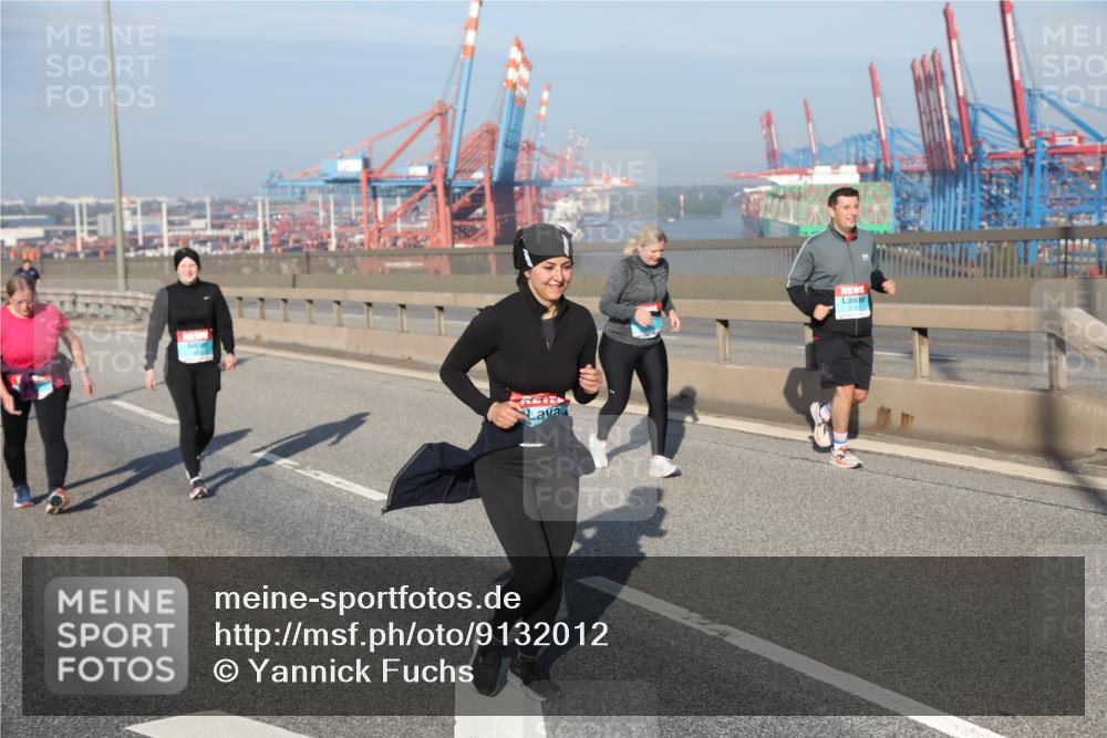 03.10.2025 - Köhlbrandbrückenlauf Yannick Fuchs http://msf.ph/oto/9132012 03.10.2025 09:03:59 Position 2  meine-sportfotos.de