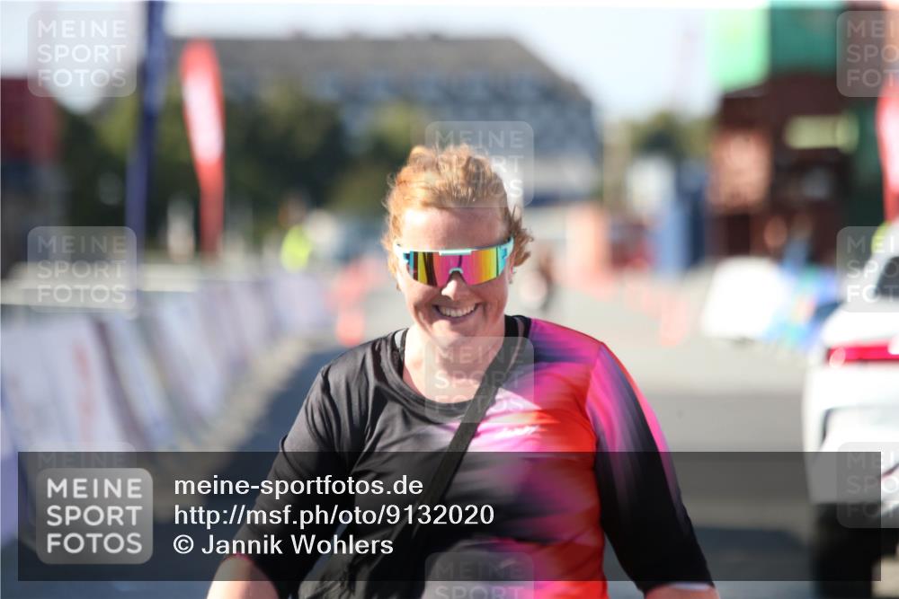 03.10.2025 - Köhlbrandbrückenlauf Jannik Wohlers http://msf.ph/oto/9132020 03.10.2025 13:54:16 Ziel 5471 meine-sportfotos.de