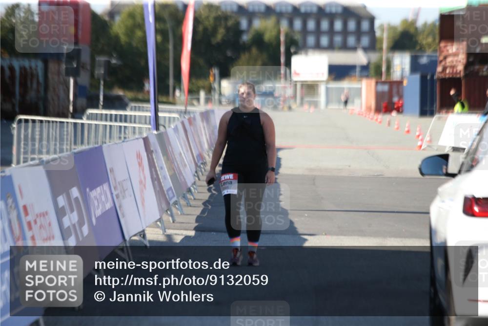 03.10.2025 - Köhlbrandbrückenlauf Jannik Wohlers http://msf.ph/oto/9132059 03.10.2025 13:54:47 Ziel  meine-sportfotos.de