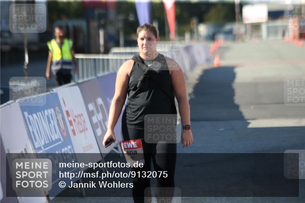 03.10.2025 - Köhlbrandbrückenlauf Jannik Wohlers http://msf.ph/oto/9132075 03.10.2025 13:54:54 Ziel 5545 meine-sportfotos.de