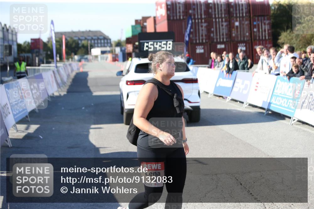03.10.2025 - Köhlbrandbrückenlauf Jannik Wohlers http://msf.ph/oto/9132083 03.10.2025 13:54:58 Ziel 5545 meine-sportfotos.de