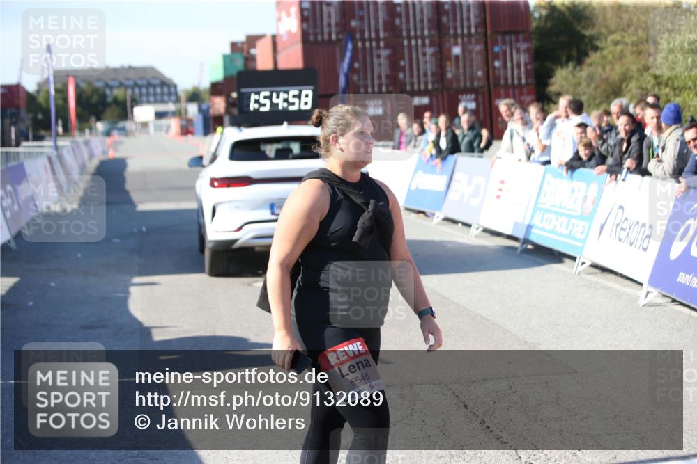03.10.2025 - Köhlbrandbrückenlauf Jannik Wohlers http://msf.ph/oto/9132089 03.10.2025 13:54:59 Ziel 5545 meine-sportfotos.de