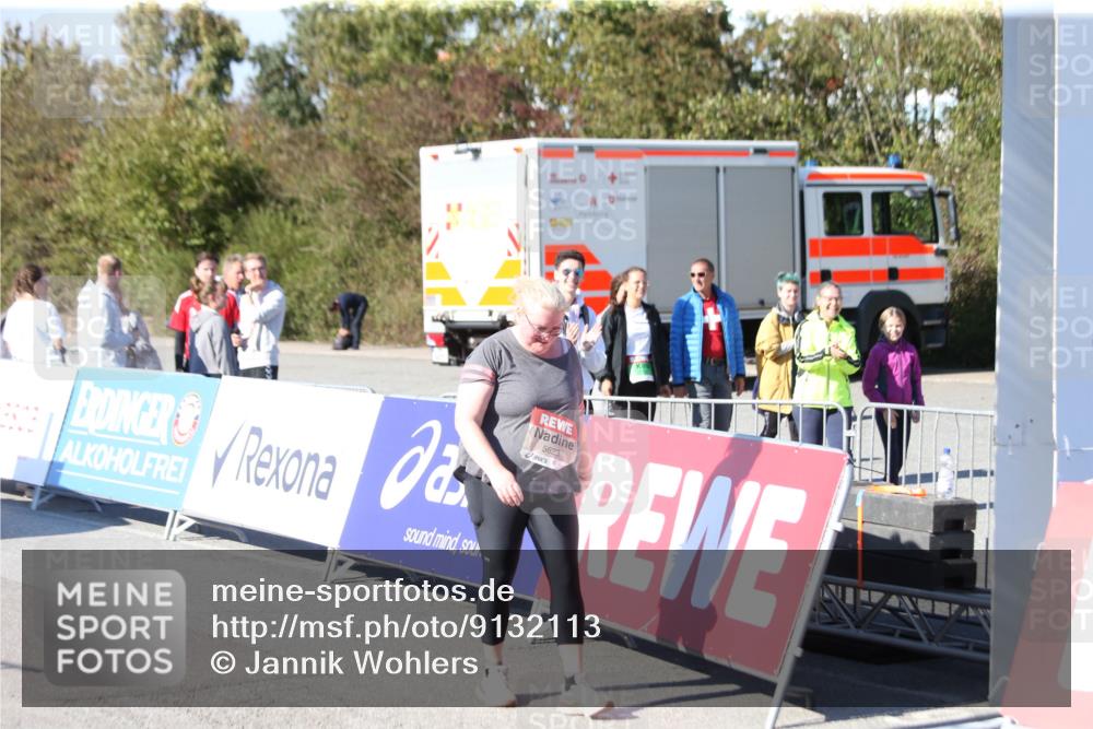 03.10.2025 - Köhlbrandbrückenlauf Jannik Wohlers http://msf.ph/oto/9132113 03.10.2025 13:56:55 Ziel 5623 meine-sportfotos.de
