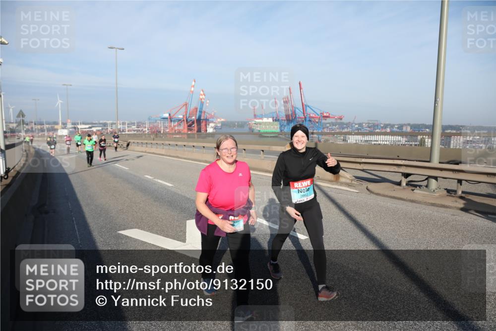 03.10.2025 - Köhlbrandbrückenlauf Yannick Fuchs http://msf.ph/oto/9132150 03.10.2025 09:04:04 Position 2 2662 meine-sportfotos.de