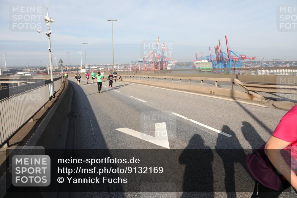 03.10.2025 - Köhlbrandbrückenlauf Yannick Fuchs http://msf.ph/oto/9132169 03.10.2025 09:04:04 Position 2 7 meine-sportfotos.de