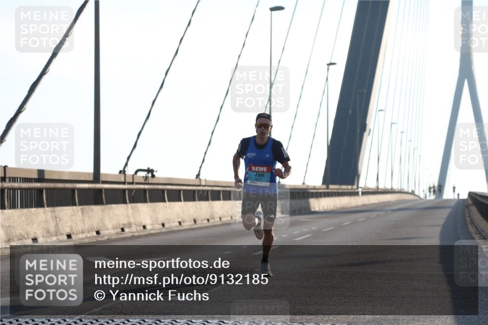 03.10.2025 - Köhlbrandbrückenlauf Yannick Fuchs http://msf.ph/oto/9132185 03.10.2025 08:17:16 Position 1 3247 meine-sportfotos.de