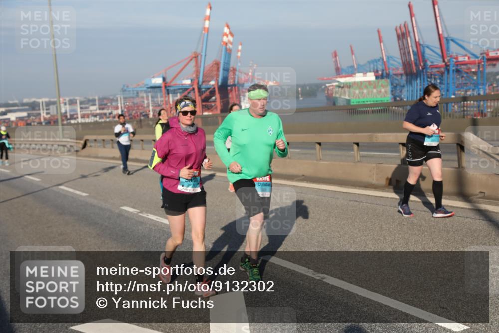 03.10.2025 - Köhlbrandbrückenlauf Yannick Fuchs http://msf.ph/oto/9132302 03.10.2025 09:04:18 Position 2  meine-sportfotos.de