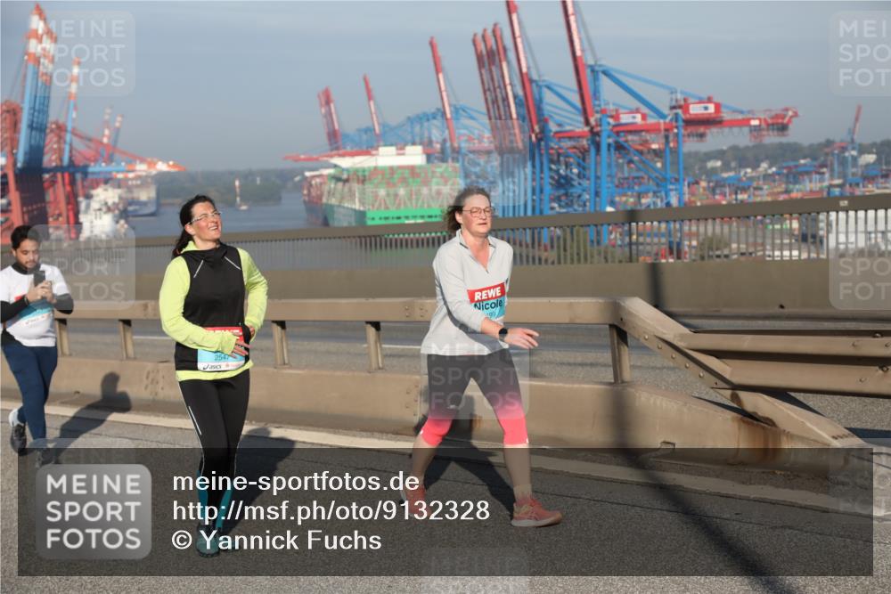 03.10.2025 - Köhlbrandbrückenlauf Yannick Fuchs http://msf.ph/oto/9132328 03.10.2025 09:04:21 Position 2 2547, 99 meine-sportfotos.de