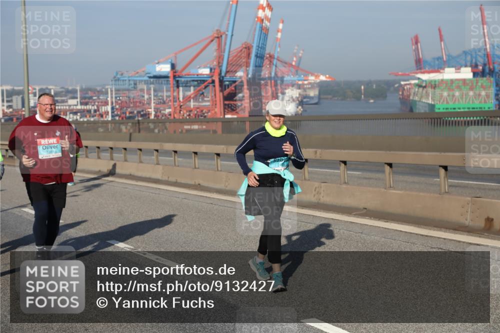 03.10.2025 - Köhlbrandbrückenlauf Yannick Fuchs http://msf.ph/oto/9132427 03.10.2025 09:04:31 Position 2 3349 meine-sportfotos.de