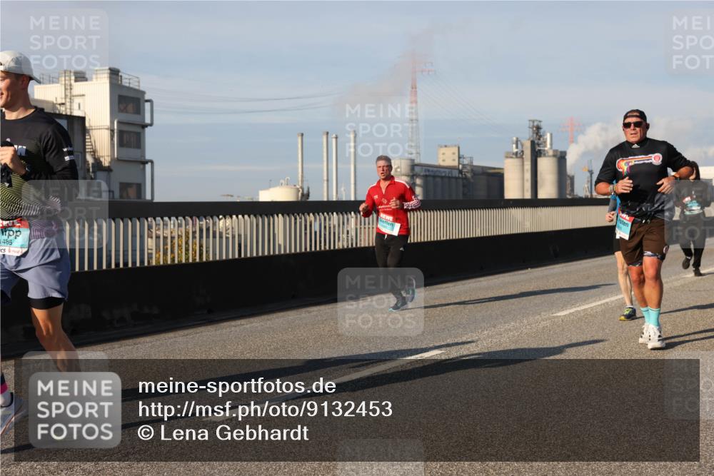 03.10.2025 - Köhlbrandbrückenlauf Lena Gebhardt http://msf.ph/oto/9132453 03.10.2025 09:50:27 Position 2 486 meine-sportfotos.de