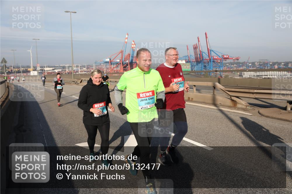03.10.2025 - Köhlbrandbrückenlauf Yannick Fuchs http://msf.ph/oto/9132477 03.10.2025 09:04:35 Position 2 2480 meine-sportfotos.de