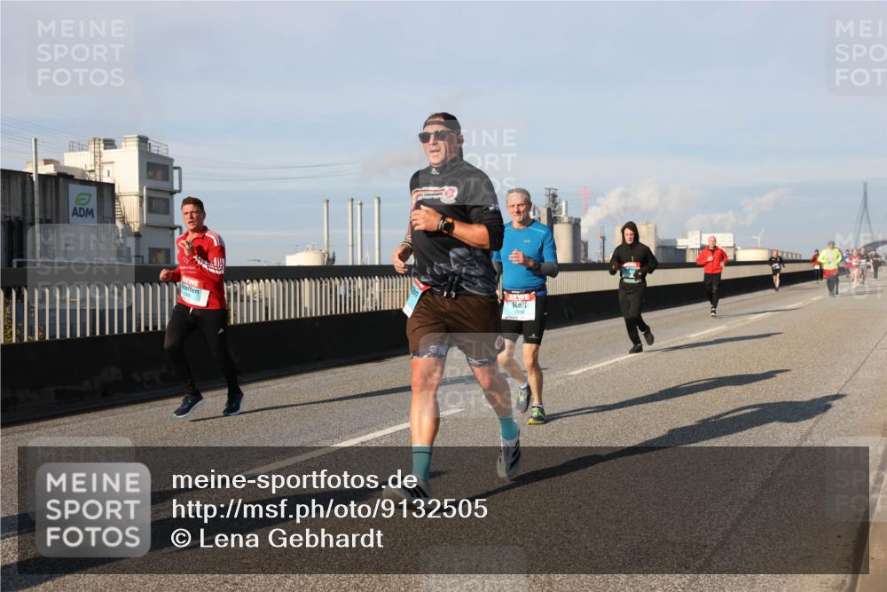 03.10.2025 - Köhlbrandbrückenlauf Lena Gebhardt http://msf.ph/oto/9132505 03.10.2025 09:50:28 Position 2 1319 meine-sportfotos.de