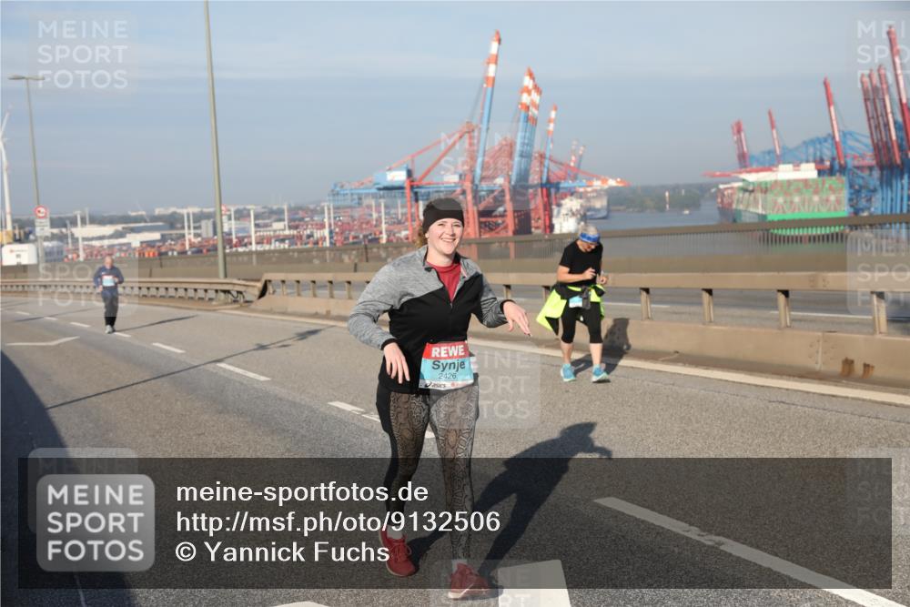 03.10.2025 - Köhlbrandbrückenlauf Yannick Fuchs http://msf.ph/oto/9132506 03.10.2025 09:04:38 Position 2 2426 meine-sportfotos.de