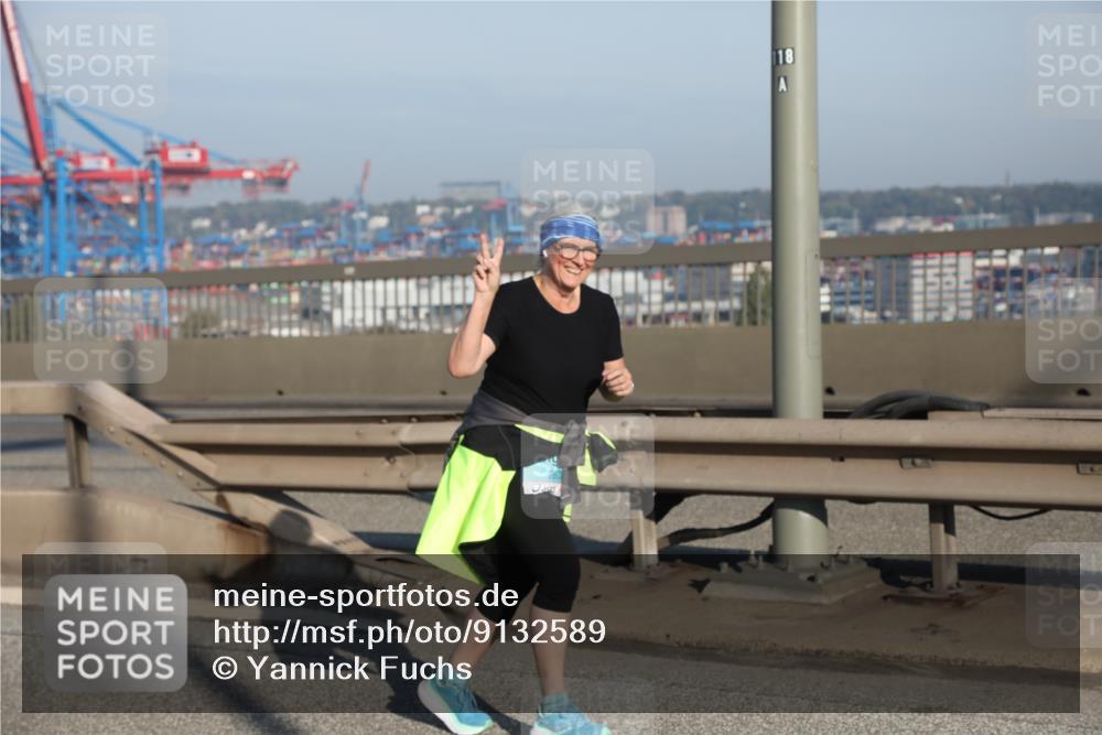 03.10.2025 - Köhlbrandbrückenlauf Yannick Fuchs http://msf.ph/oto/9132589 03.10.2025 09:04:42 Position 2 118 meine-sportfotos.de