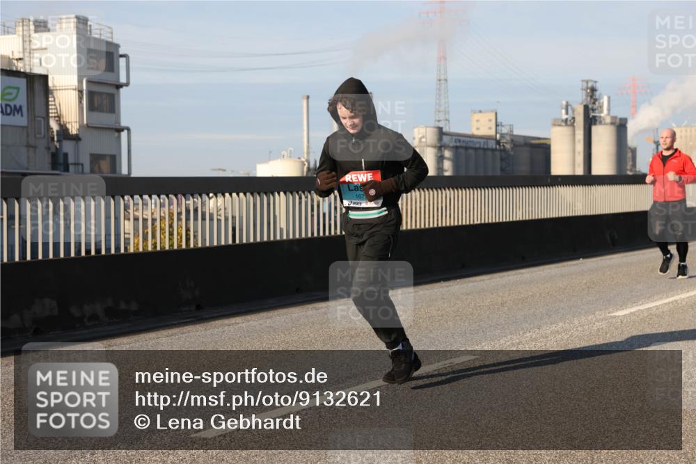 03.10.2025 - Köhlbrandbrückenlauf Lena Gebhardt http://msf.ph/oto/9132621 03.10.2025 09:50:31 Position 2 167 meine-sportfotos.de