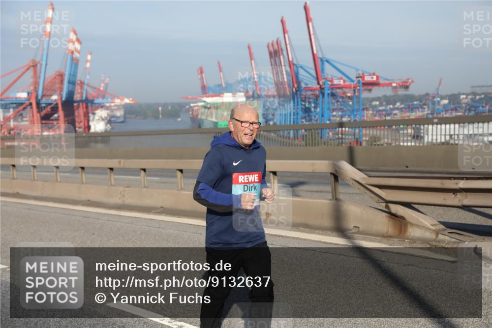 03.10.2025 - Köhlbrandbrückenlauf Yannick Fuchs http://msf.ph/oto/9132637 03.10.2025 09:04:51 Position 2  meine-sportfotos.de