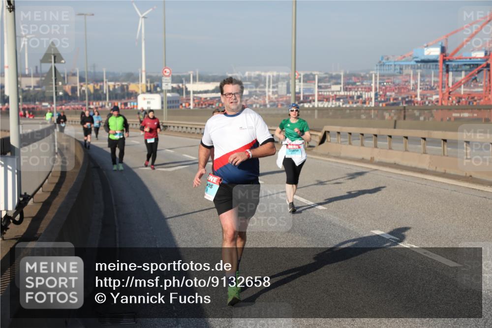 03.10.2025 - Köhlbrandbrückenlauf Yannick Fuchs http://msf.ph/oto/9132658 03.10.2025 09:04:57 Position 2  meine-sportfotos.de