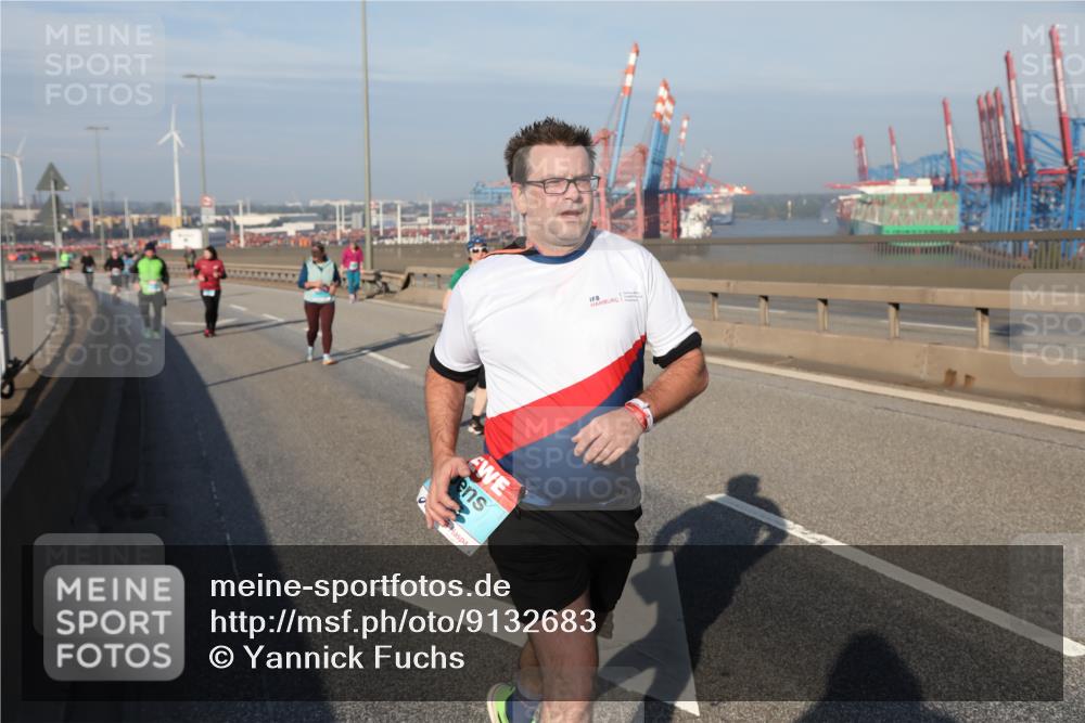 03.10.2025 - Köhlbrandbrückenlauf Yannick Fuchs http://msf.ph/oto/9132683 03.10.2025 09:04:59 Position 2  meine-sportfotos.de