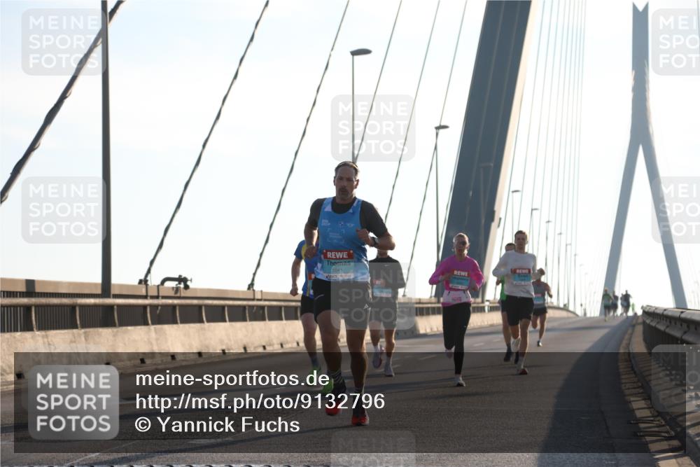 03.10.2025 - Köhlbrandbrückenlauf Yannick Fuchs http://msf.ph/oto/9132796 03.10.2025 08:19:20 Position 1 96, 7, 1041 meine-sportfotos.de