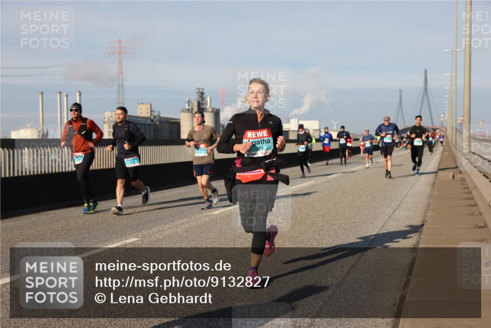 03.10.2025 - Köhlbrandbrückenlauf Lena Gebhardt http://msf.ph/oto/9132827 03.10.2025 09:50:43 Position 2 1294 meine-sportfotos.de