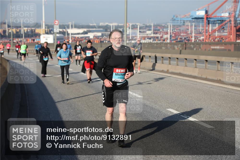 03.10.2025 - Köhlbrandbrückenlauf Yannick Fuchs http://msf.ph/oto/9132891 03.10.2025 09:05:17 Position 2 2483 meine-sportfotos.de