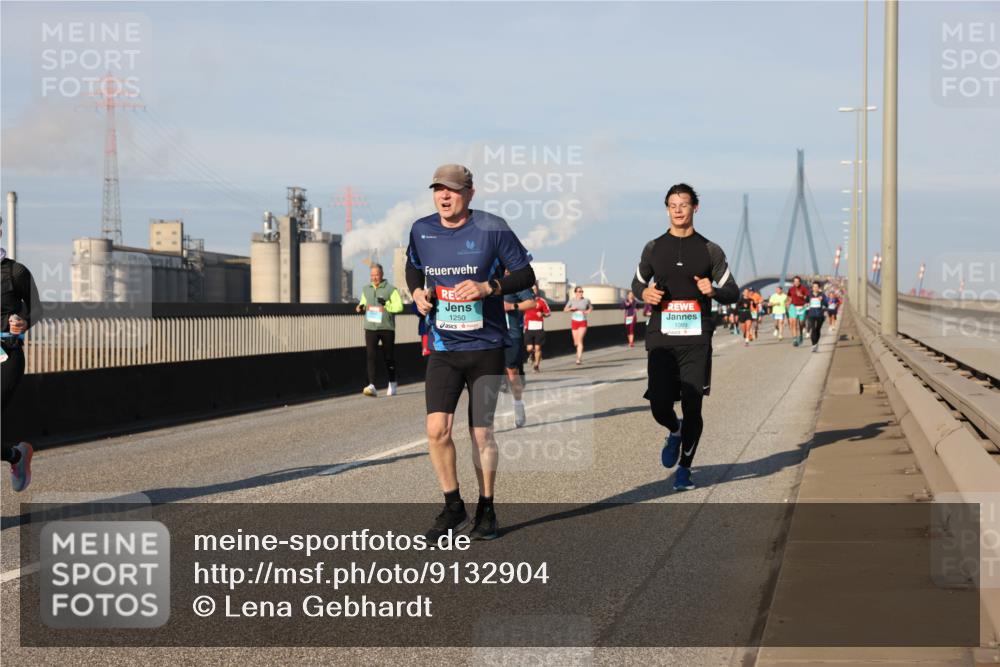 03.10.2025 - Köhlbrandbrückenlauf Lena Gebhardt http://msf.ph/oto/9132904 03.10.2025 09:50:47 Position 2 1250, 1089 meine-sportfotos.de