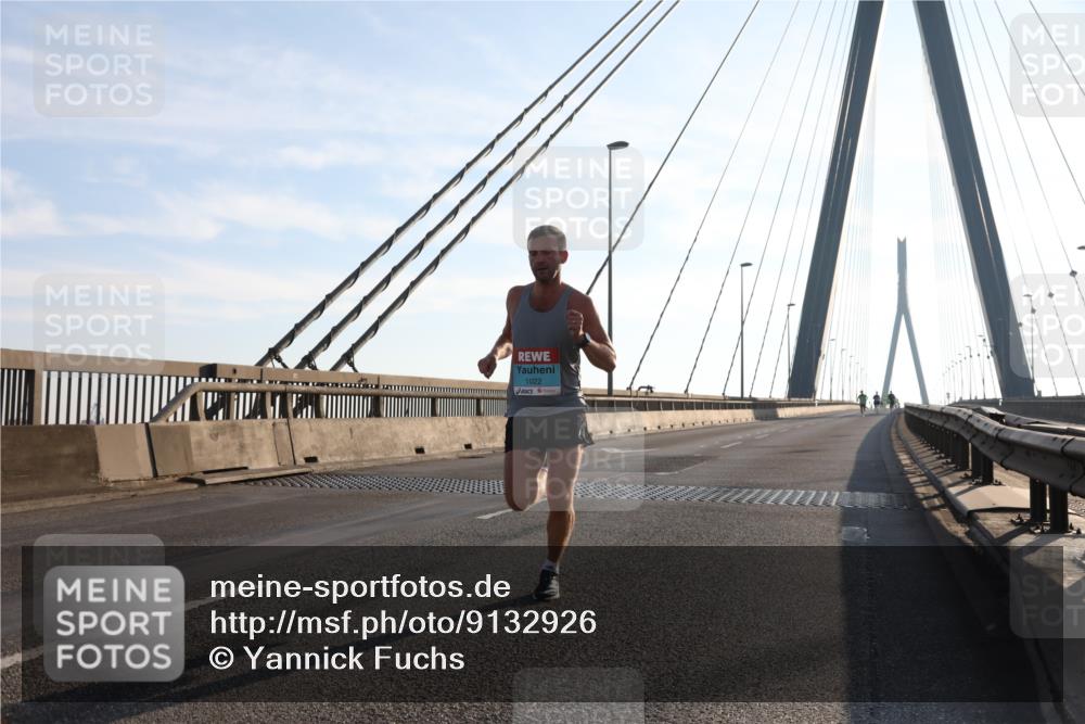 03.10.2025 - Köhlbrandbrückenlauf Yannick Fuchs http://msf.ph/oto/9132926 03.10.2025 08:19:28 Position 1 1022 meine-sportfotos.de