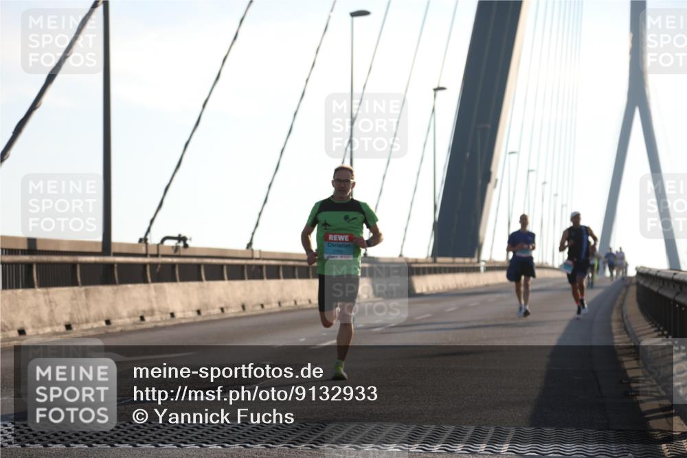 03.10.2025 - Köhlbrandbrückenlauf Yannick Fuchs http://msf.ph/oto/9132933 03.10.2025 08:19:40 Position 1 2702 meine-sportfotos.de