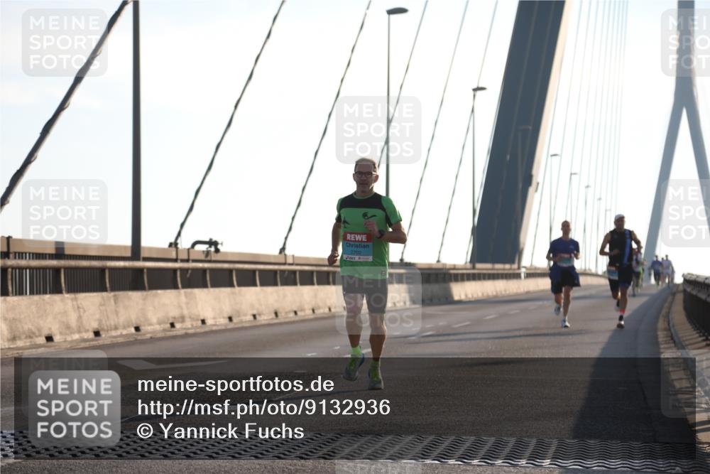 03.10.2025 - Köhlbrandbrückenlauf Yannick Fuchs http://msf.ph/oto/9132936 03.10.2025 08:19:40 Position 1 2702 meine-sportfotos.de