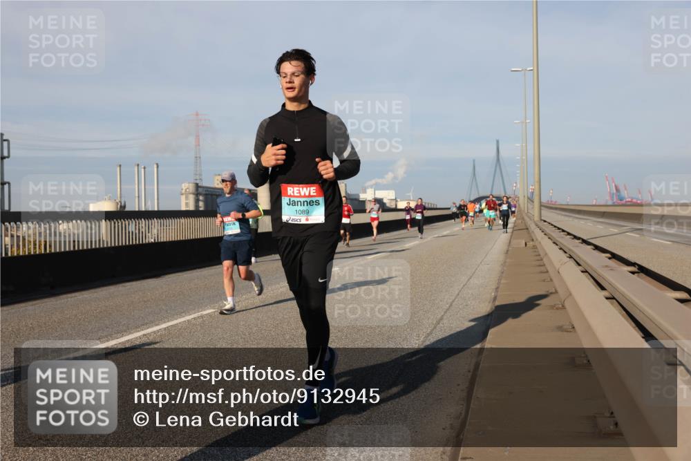 03.10.2025 - Köhlbrandbrückenlauf Lena Gebhardt http://msf.ph/oto/9132945 03.10.2025 09:50:50 Position 2 1089 meine-sportfotos.de