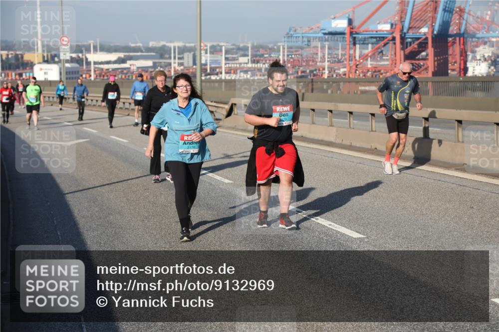 03.10.2025 - Köhlbrandbrückenlauf Yannick Fuchs http://msf.ph/oto/9132969 03.10.2025 09:05:24 Position 2 2178, 179 meine-sportfotos.de