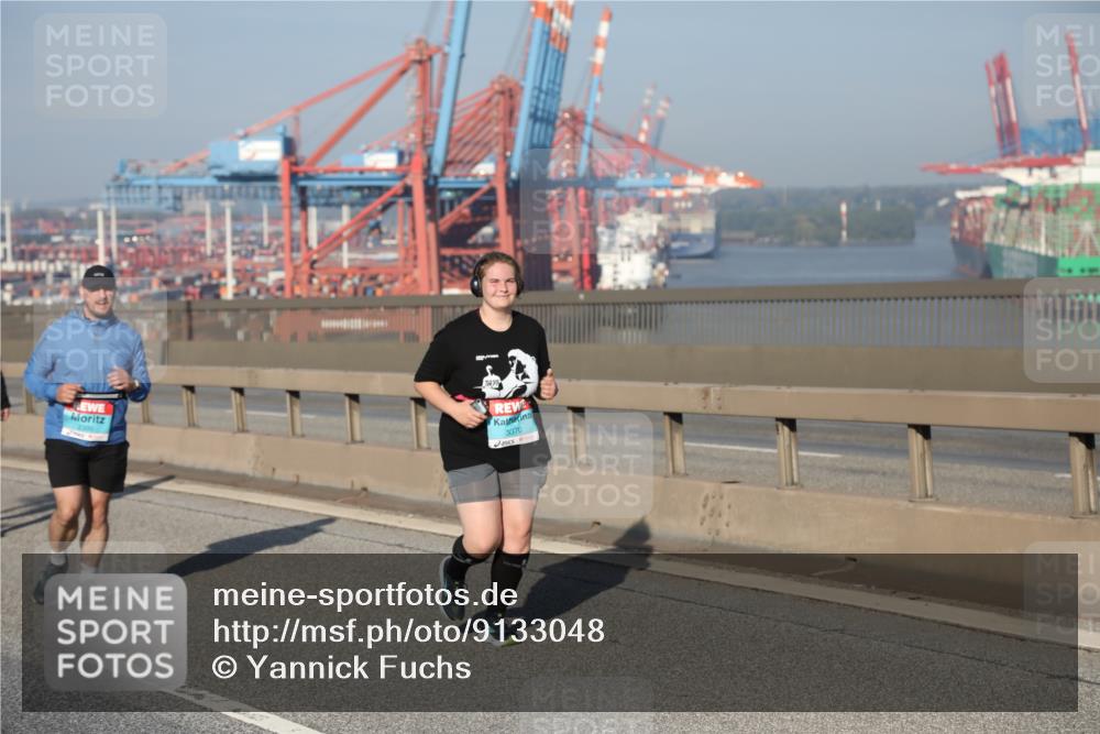 03.10.2025 - Köhlbrandbrückenlauf Yannick Fuchs http://msf.ph/oto/9133048 03.10.2025 09:05:33 Position 2 3370 meine-sportfotos.de