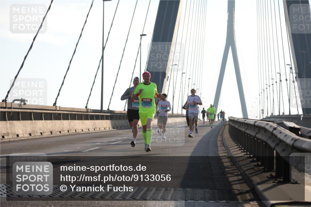03.10.2025 - Köhlbrandbrückenlauf Yannick Fuchs http://msf.ph/oto/9133056 03.10.2025 08:19:56 Position 1  meine-sportfotos.de