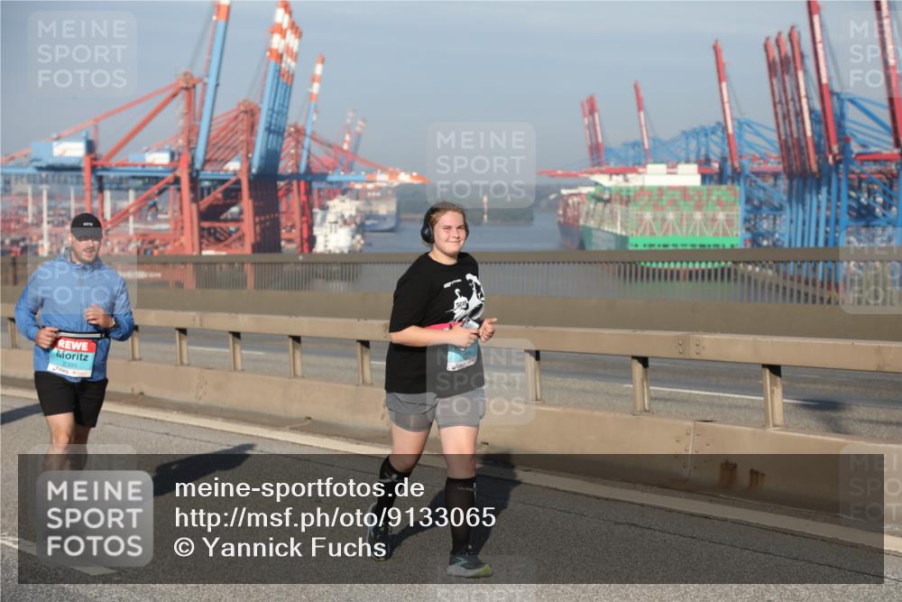 03.10.2025 - Köhlbrandbrückenlauf Yannick Fuchs http://msf.ph/oto/9133065 03.10.2025 09:05:35 Position 2 2395 meine-sportfotos.de