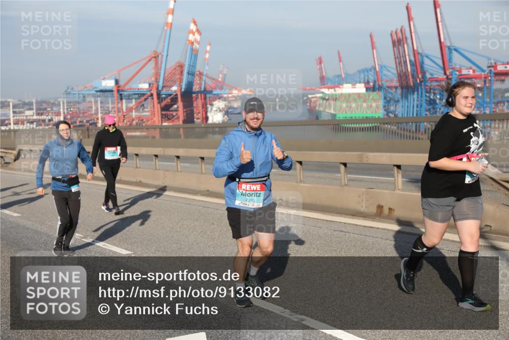 03.10.2025 - Köhlbrandbrückenlauf Yannick Fuchs http://msf.ph/oto/9133082 03.10.2025 09:05:36 Position 2 2395 meine-sportfotos.de