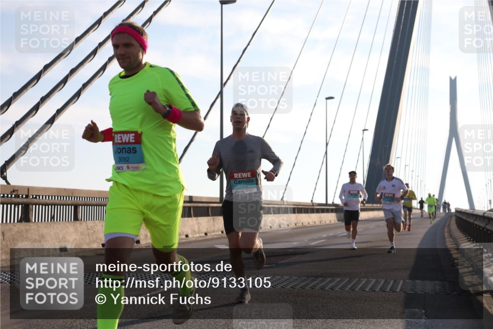 03.10.2025 - Köhlbrandbrückenlauf Yannick Fuchs http://msf.ph/oto/9133105 03.10.2025 08:19:59 Position 1 3082, 1174 meine-sportfotos.de