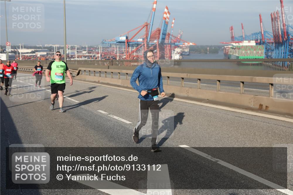 03.10.2025 - Köhlbrandbrückenlauf Yannick Fuchs http://msf.ph/oto/9133112 03.10.2025 09:05:38 Position 2  meine-sportfotos.de