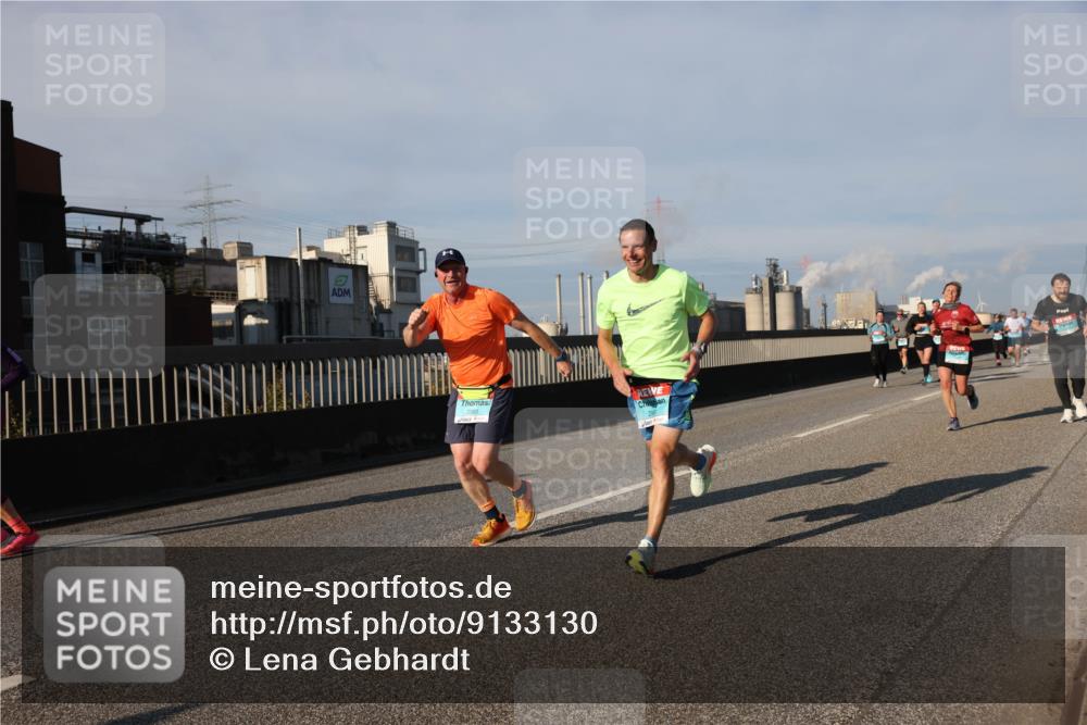 03.10.2025 - Köhlbrandbrückenlauf Lena Gebhardt http://msf.ph/oto/9133130 03.10.2025 09:51:01 Position 2 2983 meine-sportfotos.de