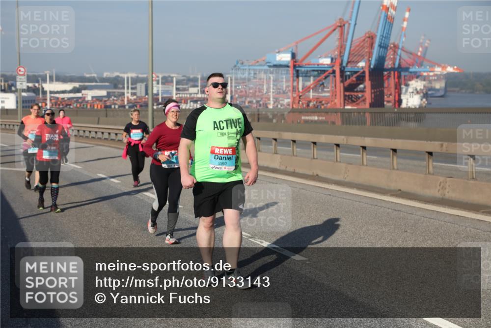 03.10.2025 - Köhlbrandbrückenlauf Yannick Fuchs http://msf.ph/oto/9133143 03.10.2025 09:05:40 Position 2 2992 meine-sportfotos.de