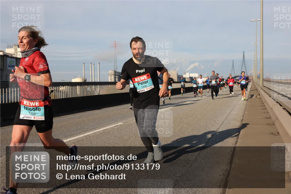 03.10.2025 - Köhlbrandbrückenlauf Lena Gebhardt http://msf.ph/oto/9133179 03.10.2025 09:51:04 Position 2 1363, 1336 meine-sportfotos.de