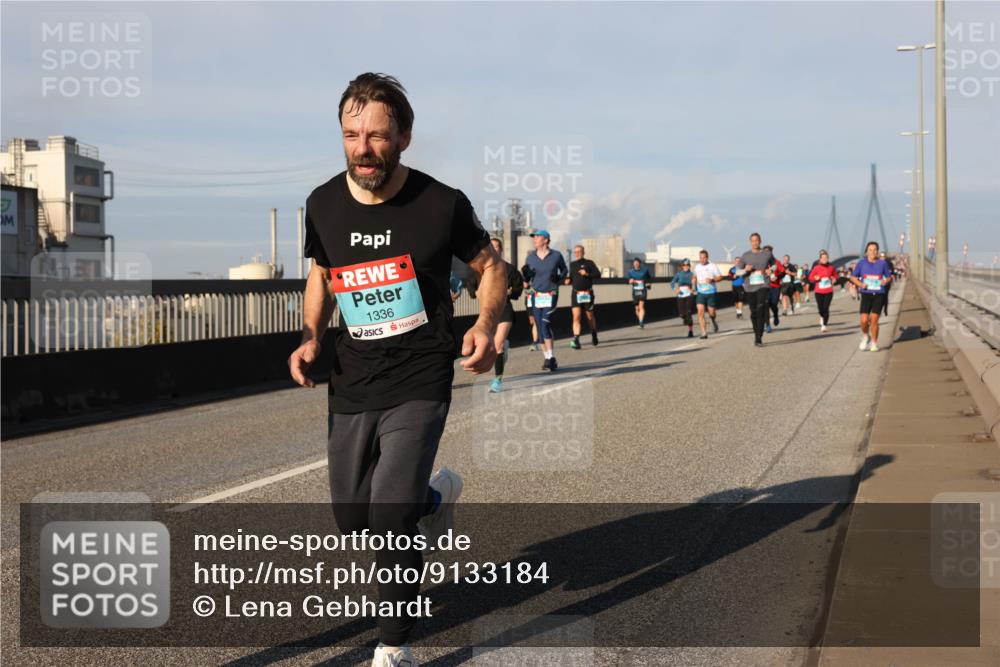 03.10.2025 - Köhlbrandbrückenlauf Lena Gebhardt http://msf.ph/oto/9133184 03.10.2025 09:51:04 Position 2 1336 meine-sportfotos.de