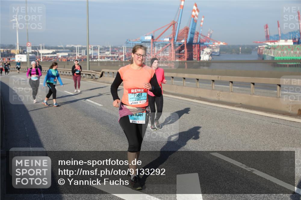03.10.2025 - Köhlbrandbrückenlauf Yannick Fuchs http://msf.ph/oto/9133292 03.10.2025 09:05:49 Position 2 3, 2620 meine-sportfotos.de